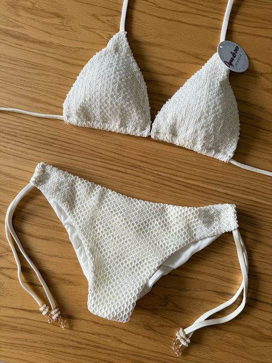 Bikini Pandora