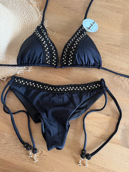 Bikini Dakota
