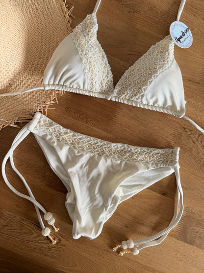 Bikini Dakota
